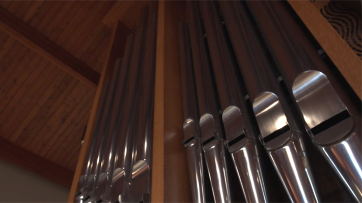 Effective Service Playing: The Partnership between Organist and Congregation